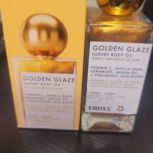 TRULY Golden Glaze Body Oil with Vitamin C